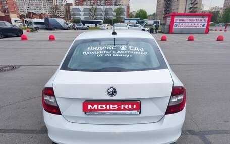 Skoda Rapid I, 2018 год, 500 000 рублей, 4 фотография