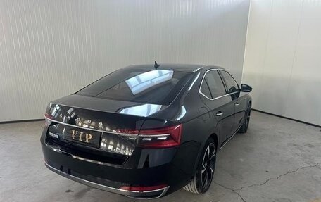 Skoda Superb III рестайлинг, 2022 год, 1 894 077 рублей, 5 фотография