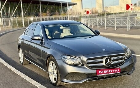 Mercedes-Benz E-Класс, 2017 год, 3 190 000 рублей, 1 фотография