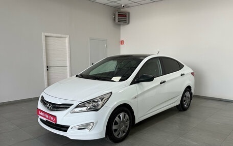 Hyundai Solaris II рестайлинг, 2015 год, 999 000 рублей, 1 фотография