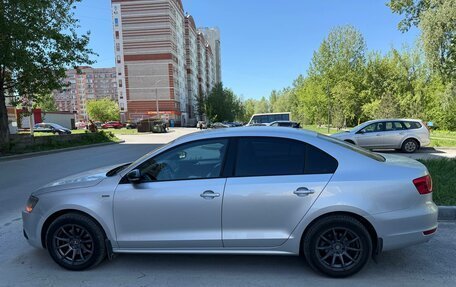 Volkswagen Jetta VI, 2013 год, 1 100 000 рублей, 3 фотография