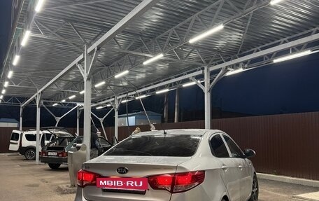 KIA Rio III рестайлинг, 2016 год, 870 000 рублей, 2 фотография