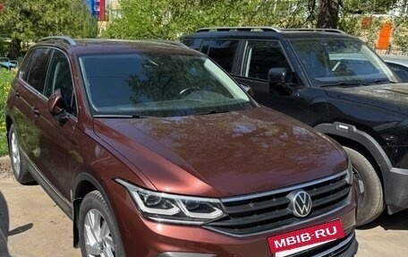 Volkswagen Tiguan II, 2021 год, 3 500 000 рублей, 4 фотография