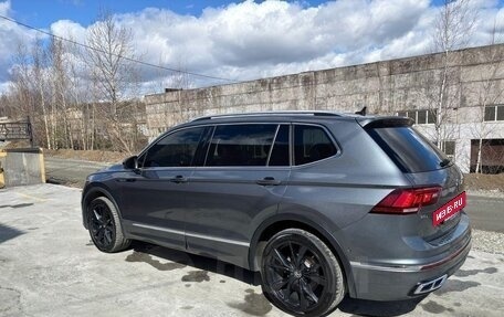 Volkswagen Tiguan II, 2021 год, 3 800 000 рублей, 10 фотография