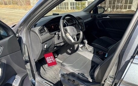 Volkswagen Tiguan II, 2021 год, 3 800 000 рублей, 13 фотография