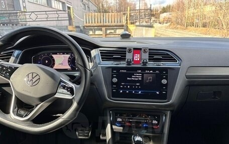Volkswagen Tiguan II, 2021 год, 3 800 000 рублей, 16 фотография