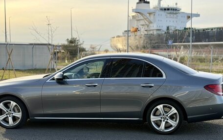 Mercedes-Benz E-Класс, 2017 год, 3 190 000 рублей, 9 фотография