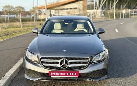 Mercedes-Benz E-Класс, 2017 год, 3 190 000 рублей, 2 фотография