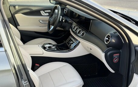 Mercedes-Benz E-Класс, 2017 год, 3 190 000 рублей, 15 фотография