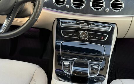 Mercedes-Benz E-Класс, 2017 год, 3 190 000 рублей, 20 фотография