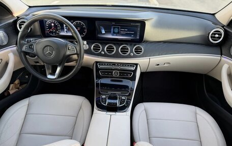 Mercedes-Benz E-Класс, 2017 год, 3 190 000 рублей, 19 фотография