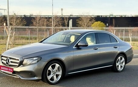 Mercedes-Benz E-Класс, 2017 год, 3 190 000 рублей, 4 фотография