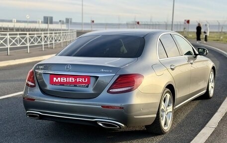 Mercedes-Benz E-Класс, 2017 год, 3 190 000 рублей, 8 фотография