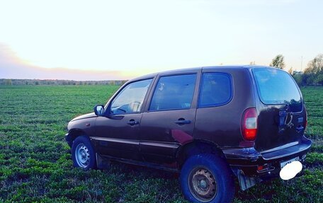 Chevrolet Niva I рестайлинг, 2004 год, 185 000 рублей, 4 фотография