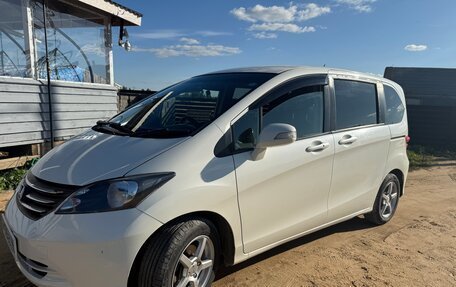 Honda Freed I, 2011 год, 1 130 000 рублей, 4 фотография