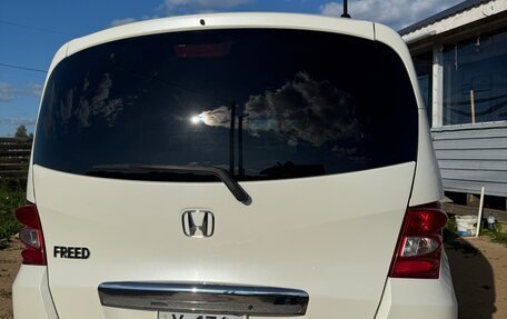 Honda Freed I, 2011 год, 1 130 000 рублей, 10 фотография