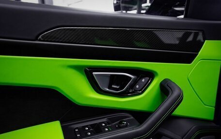 Lamborghini Urus I, 2022 год, 24 990 000 рублей, 27 фотография