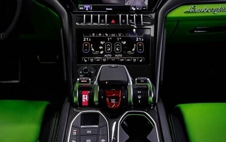 Lamborghini Urus I, 2022 год, 24 990 000 рублей, 38 фотография
