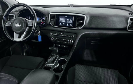 KIA Sportage IV рестайлинг, 2018 год, 2 550 000 рублей, 10 фотография