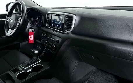 KIA Sportage IV рестайлинг, 2018 год, 2 550 000 рублей, 11 фотография