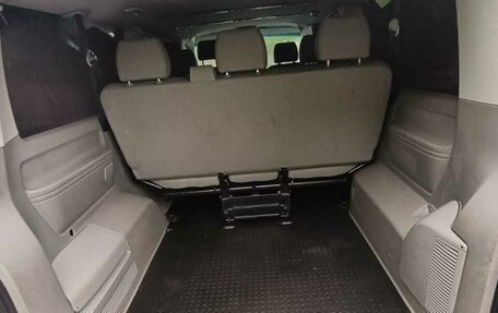 Volkswagen Caravelle T5, 2010 год, 1 800 000 рублей, 6 фотография