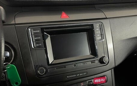Volkswagen Passat B6, 2005 год, 304 000 рублей, 14 фотография