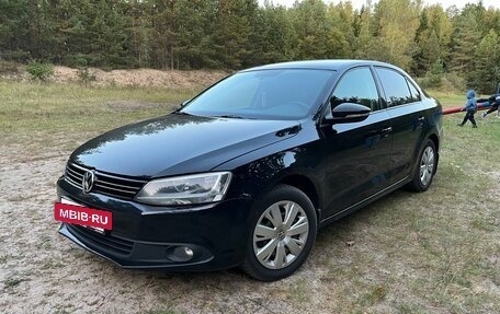 Volkswagen Jetta VI, 2011 год, 850 000 рублей, 5 фотография
