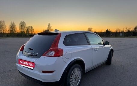 Volvo C30 I рестайлинг, 2011 год, 750 000 рублей, 13 фотография