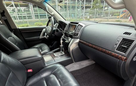 Toyota Land Cruiser 200, 2013 год, 4 000 000 рублей, 13 фотография