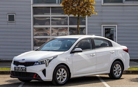 KIA Rio IV, 2021 год, 1 395 000 рублей, 1 фотография