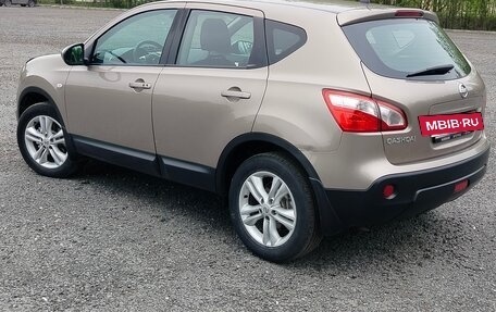 Nissan Qashqai, 2011 год, 1 000 000 рублей, 2 фотография