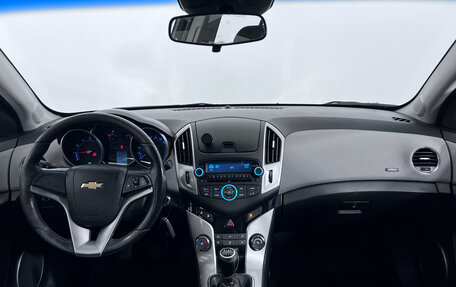 Chevrolet Cruze II, 2013 год, 817 000 рублей, 11 фотография