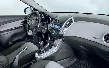 Chevrolet Cruze II, 2013 год, 817 000 рублей, 9 фотография