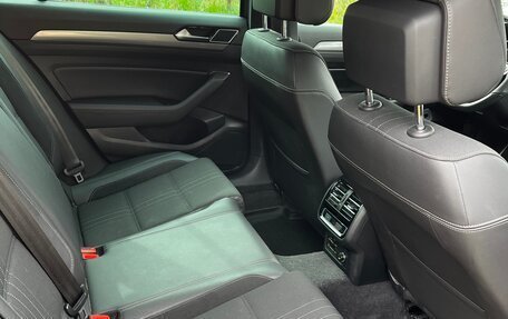 Volkswagen Passat B8 рестайлинг, 2018 год, 3 300 000 рублей, 15 фотография