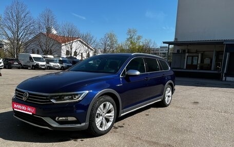Volkswagen Passat B8 рестайлинг, 2018 год, 3 300 000 рублей, 5 фотография