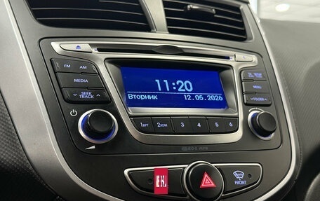 Hyundai Solaris II рестайлинг, 2015 год, 999 000 рублей, 20 фотография