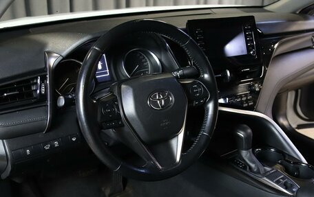 Toyota Camry, 2021 год, 2 149 000 рублей, 9 фотография