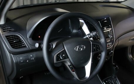 Hyundai Solaris II рестайлинг, 2016 год, 999 000 рублей, 11 фотография