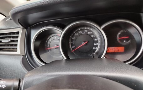Nissan Tiida, 2011 год, 670 000 рублей, 14 фотография