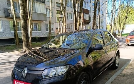 Renault Logan II, 2015 год, 550 000 рублей, 3 фотография