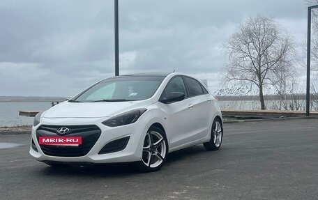 Hyundai i30 II рестайлинг, 2012 год, 870 000 рублей, 2 фотография