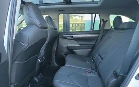 Toyota Highlander, 2026 год, 5 590 000 рублей, 25 фотография