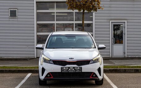 KIA Rio IV, 2021 год, 1 395 000 рублей, 2 фотография