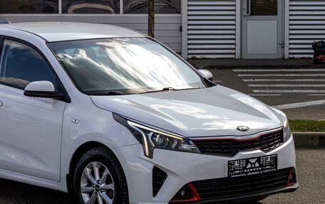KIA Rio IV, 2021 год, 1 395 000 рублей, 8 фотография