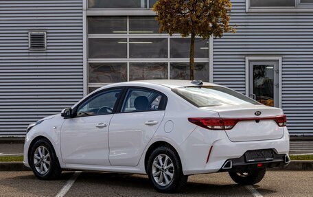 KIA Rio IV, 2021 год, 1 395 000 рублей, 4 фотография