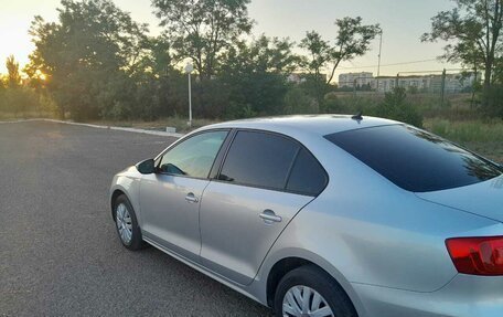 Volkswagen Jetta VI, 2013 год, 920 000 рублей, 3 фотография