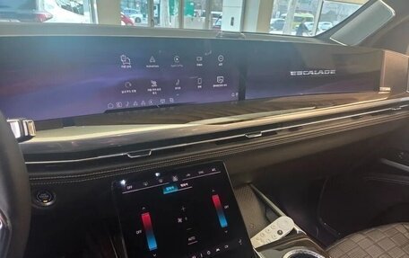 Cadillac Escalade V, 2025 год, 17 990 000 рублей, 9 фотография