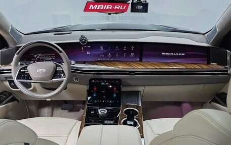 Cadillac Escalade V, 2025 год, 17 990 000 рублей, 21 фотография