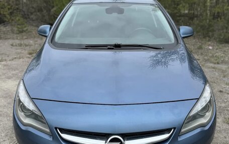 Opel Astra J, 2013 год, 880 000 рублей, 1 фотография