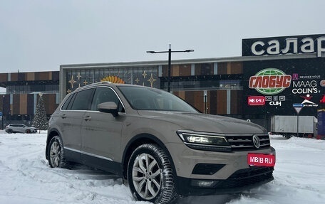 Volkswagen Tiguan II, 2019 год, 2 950 000 рублей, 1 фотография
